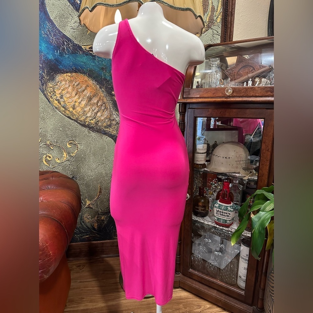 NWT  FASHION NOVA First And Last Midi Dress - Neon Fuchsia - Picture 4 of 9